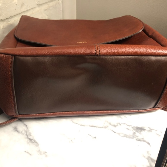 Fossil brown leather backpack - Picture 3 of 5